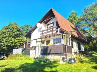 POPROČ - murovaná chata obkolesená prírodou POPROČ - murovaná chata obkolesená prírodou