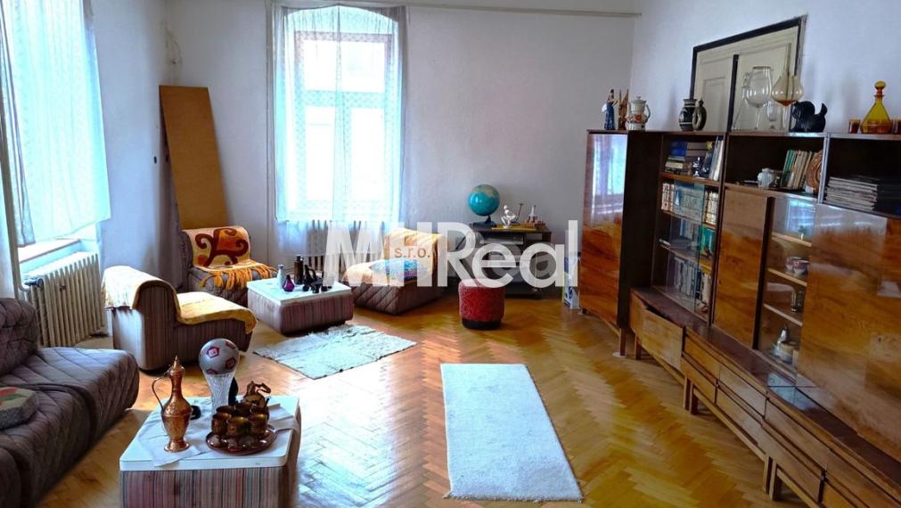 LEVOČA - historický dom v centre mesta