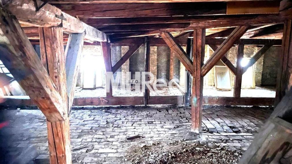 LEVOČA - historický dom v centre mesta