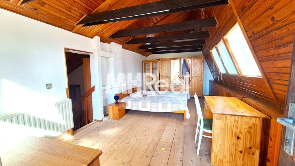 POPROČ - murovaná chata obkolesená prírodou