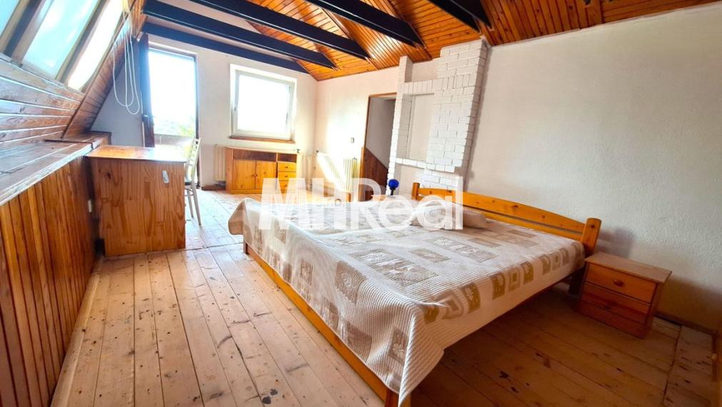 POPROČ - murovaná chata obkolesená prírodou