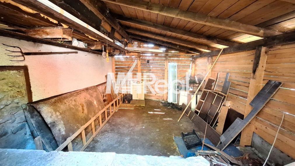 POPROČ - murovaná chata obkolesená prírodou