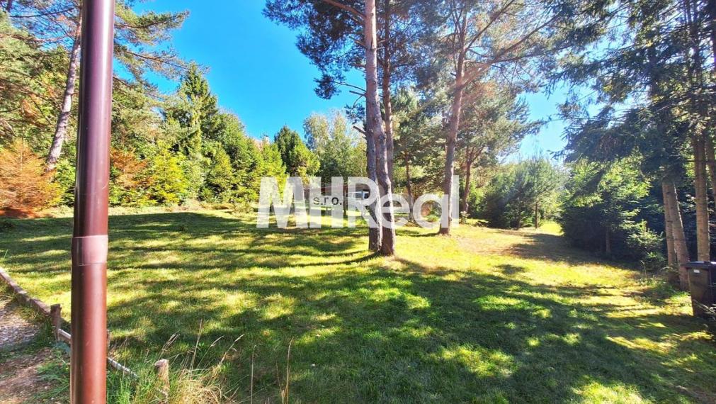 POPROČ - murovaná chata obkolesená prírodou