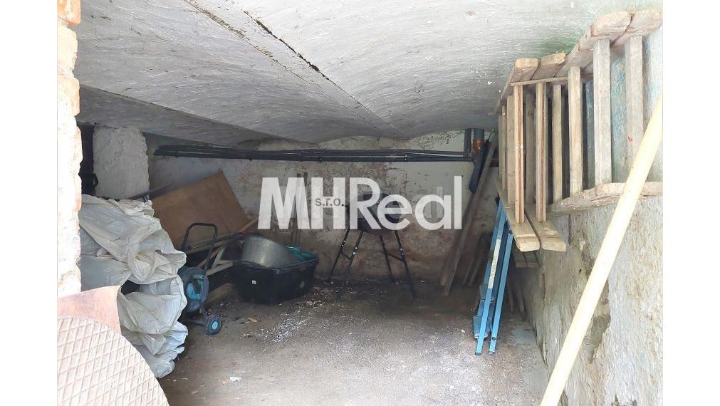 Predaný - MALÁ VIESKA - Družstevná pri Hornáde - čias. zrekonštruovaný RD 10 km od Košíc