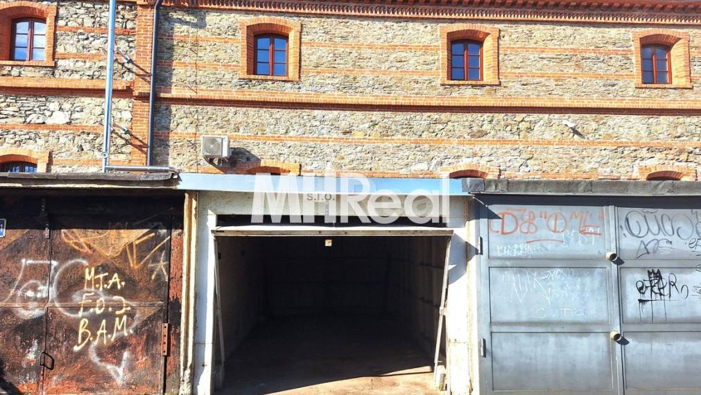 STROMOVÁ - Staré Mesto prenájom radová garáž 17 m2
