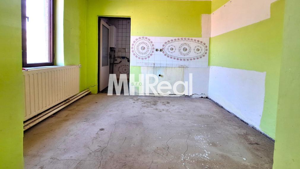 VAJKOVCE - 3 izbový rodinný dom iba 10 km od Košíc