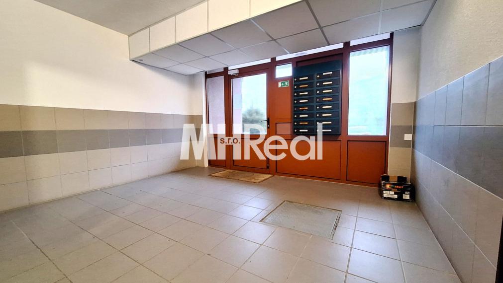 ČORDÁKOVA ul. - KVP 3 izbový byt 70 m2 Pekná lokalita