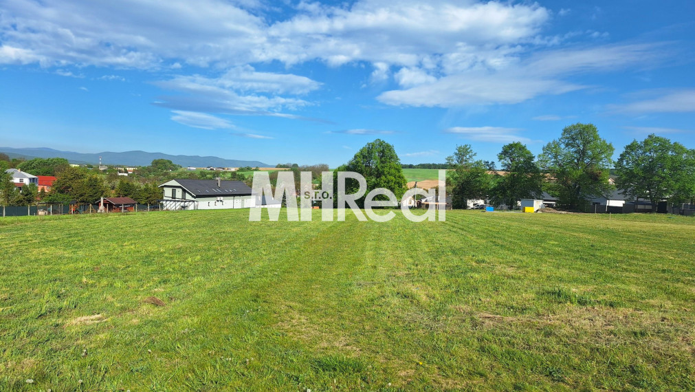 CHRASTNÉ - pozemok na výstavbu Rodinných domov 23801 m²