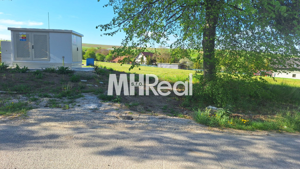 CHRASTNÉ - pozemok na výstavbu Rodinných domov 23801 m²