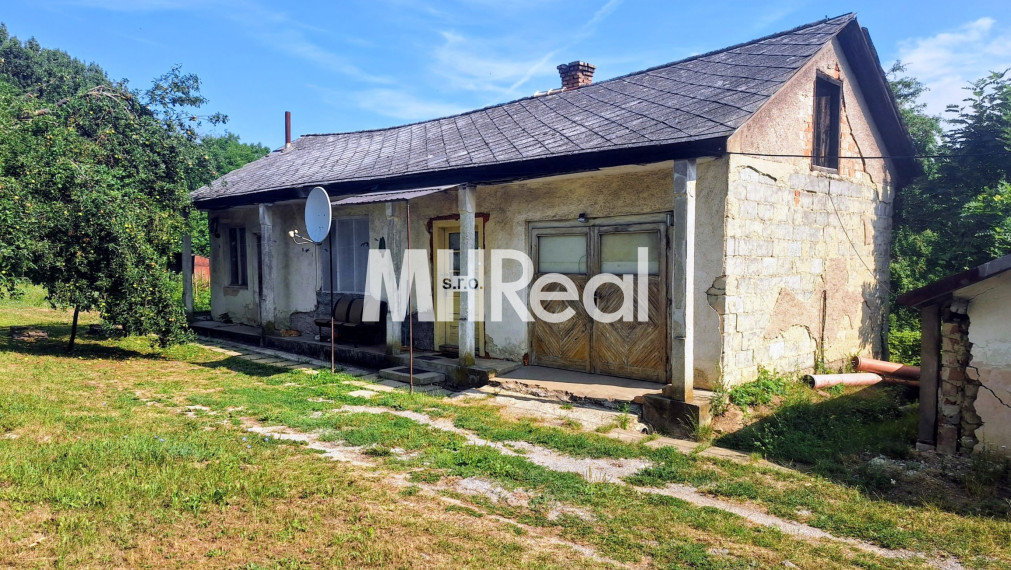 VYŠNÝ LÁNEC - starší RD, rovinatý pozemok Tichá lokalita