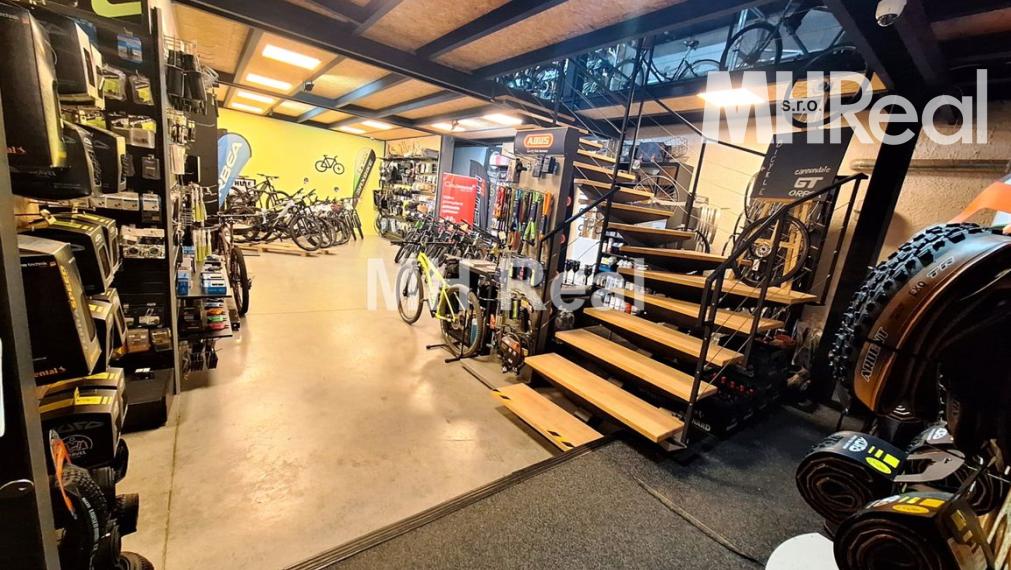 ul. HOLUBYHO Košice - Juh obchodné priestory v blízkosti centra mesta, dobrá dostupnosť