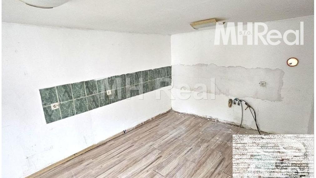 BUZICA - RD s Letnou kuchyňou Pekné prostredie