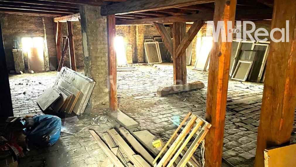 LEVOČA - historický dom v centre mesta