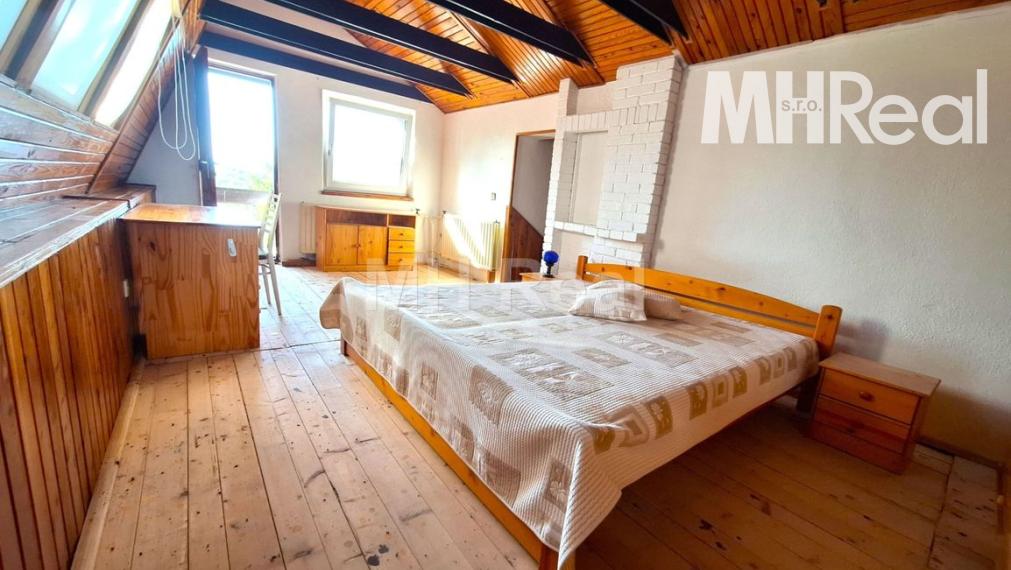 POPROČ - murovaná chata obkolesená prírodou