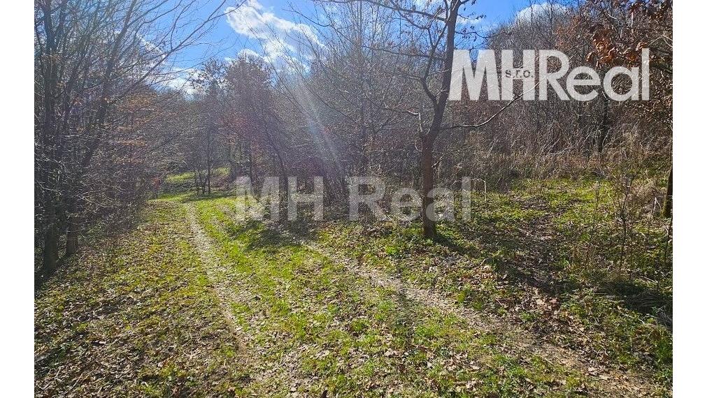 KANAŠ pozemok v lone prírody 