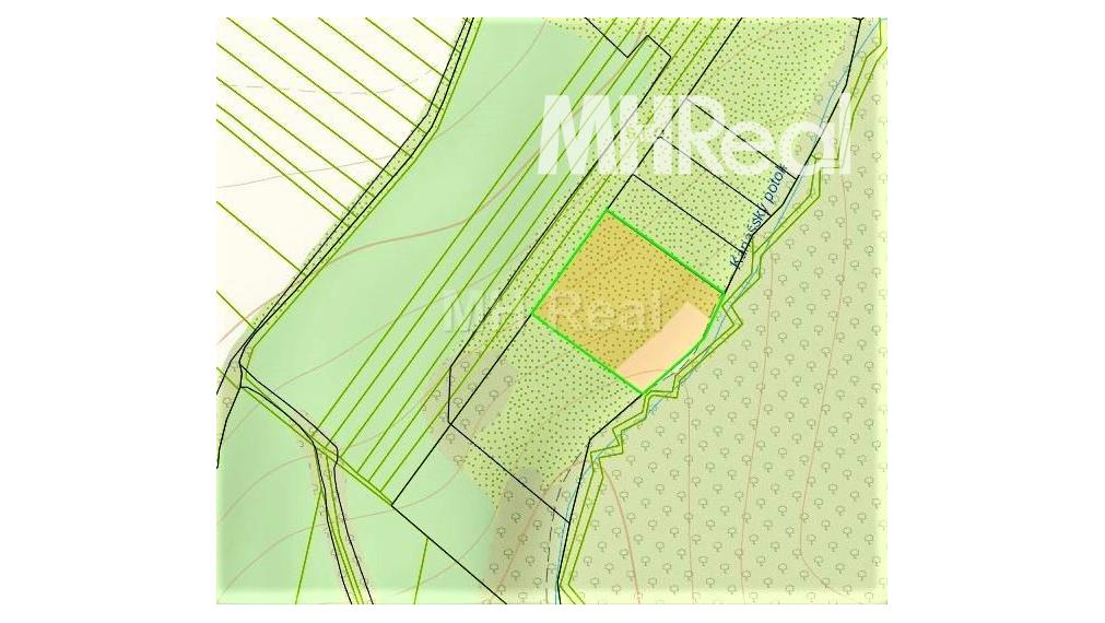 KANAŠ pozemok v lone prírody 