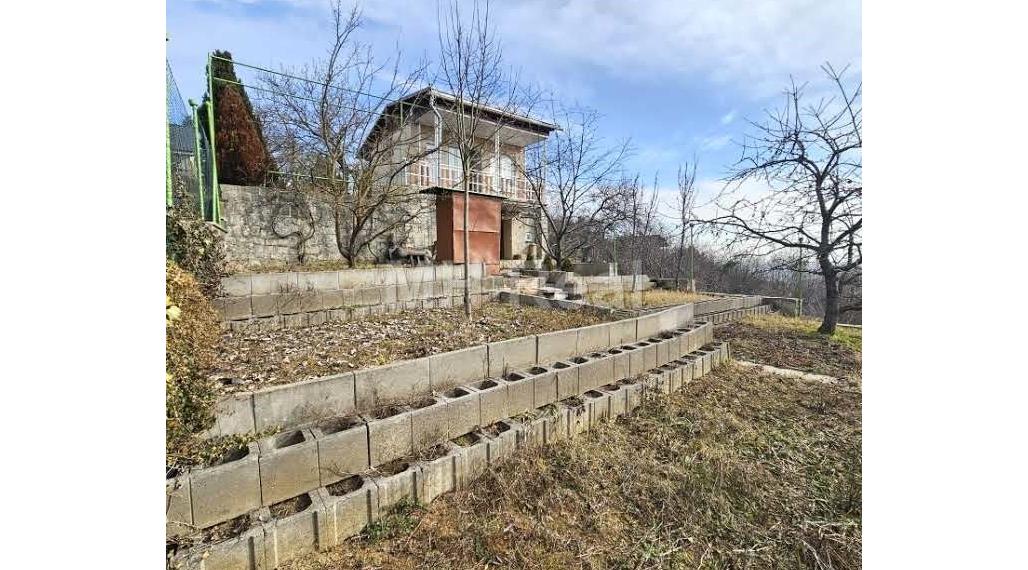 Kavečany - lokalita VITALINA murovaná chata s pekným výhľadom