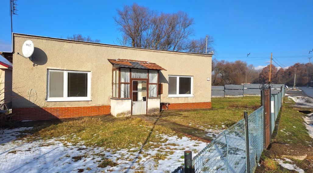 VAJKOVCE - 3 izbový rodinný dom iba 10 km od Košíc