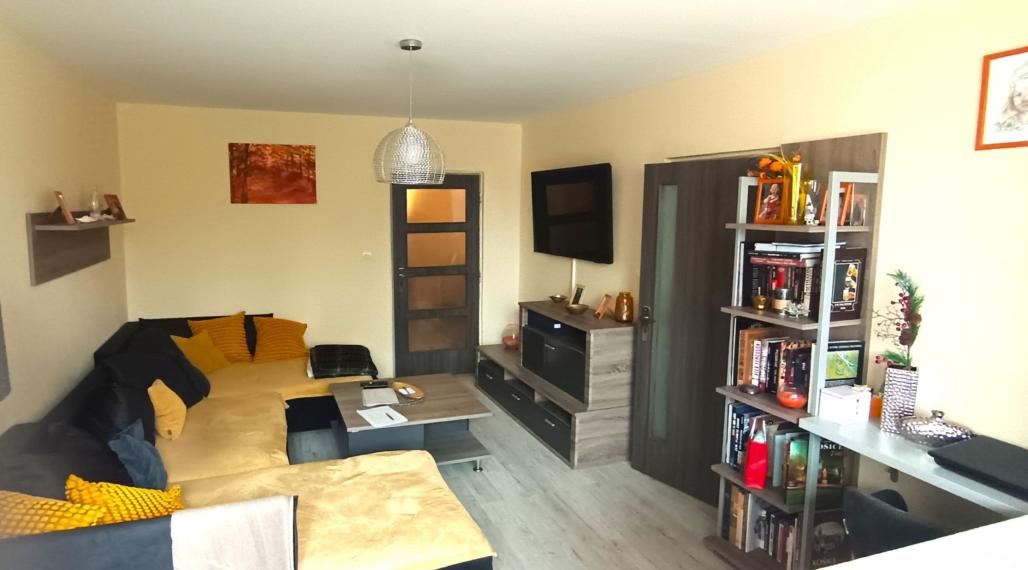 NÁMESTIE L. NOVOMESKÉHO - 3 iz. byt 73,65 m2 kompletná rekonštrukcia