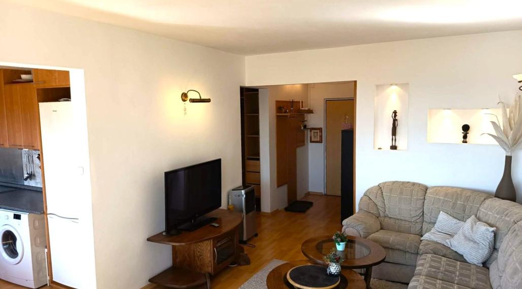 NÁMESTIE L. NOVOMESKÉHO - Staré Mesto 3 iz. byt Kompletná rekonštrukcia