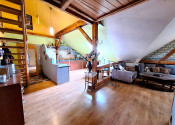 ul. KOMENSKÉHO - tehlový podkrovný byt 106 m²  v blízkosti Centa mesta - fotografia 3