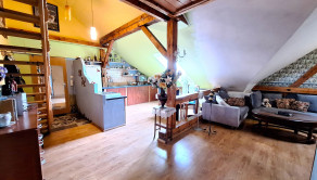 ul. KOMENSKÉHO - tehlový podkrovný byt 106 m²  v blízkosti Centa mesta