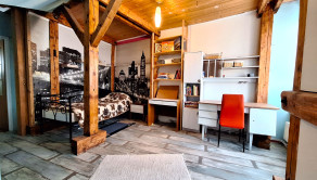 ul. KOMENSKÉHO - tehlový podkrovný byt 106 m²  v blízkosti Centa mesta