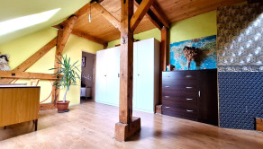 ul. KOMENSKÉHO - tehlový podkrovný byt 106 m²  v blízkosti Centa mesta