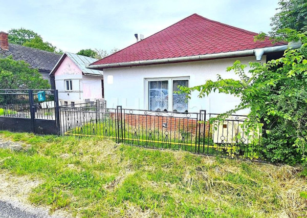 BUZICA - RD s Letnou kuchyňou Pekné prostredie