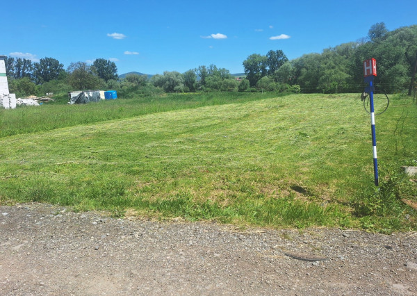 Rezervovaný - SENIAKOVCE - stavebný pozemok 577 m² Nová lokalita