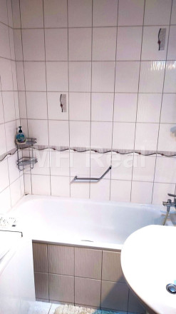 NÁMESTIE L. NOVOMESKÉHO - 3 iz. byt 70 m² Vyhľadávaná lokalita - fotografia 4