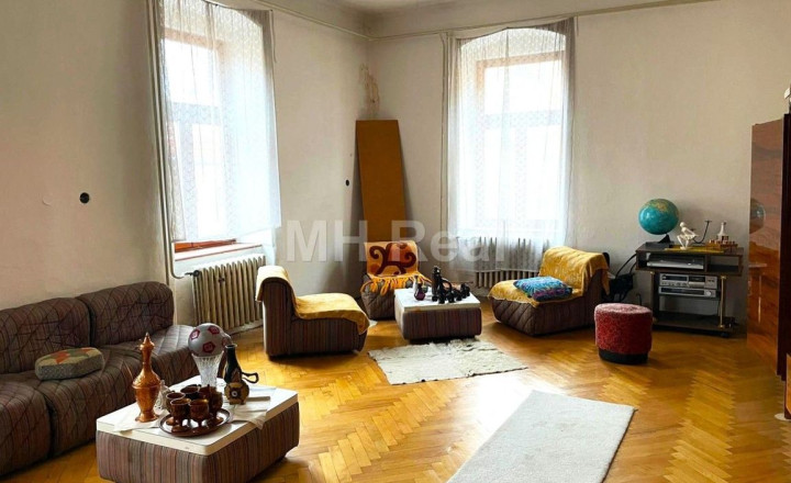 LEVOČA - historický dom v centre mesta - fotografia 1