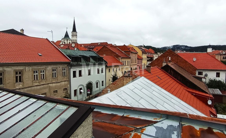 LEVOČA - historický dom v centre mesta - fotografia 8