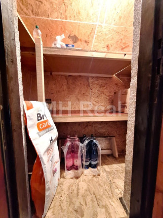 Rezervovaná - POPROČ - murovaná chata obkolesená prírodou - fotografia 12