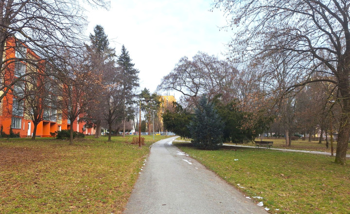 Predaný - ĽUDOVÁ ul. - Terasa zrekonštruovaný 1 izbový byt 28 m2 Pekná lokalita - fotografia 15