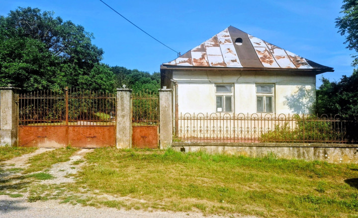 VYŠNÝ LÁNEC - starší RD, rovinatý pozemok Tichá lokalita