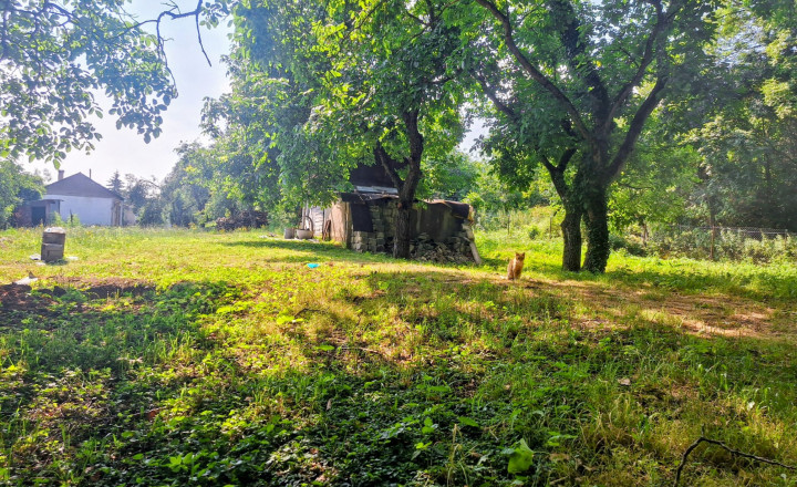 VYŠNÝ LÁNEC - starší RD, rovinatý pozemok Tichá lokalita - fotografia 6