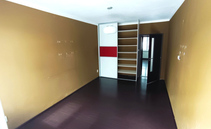 ul. BOŽENY NĚMCOVEJ 3 iz. byt kompletná rekonštrukcia Výborná lokalita - fotografia 4