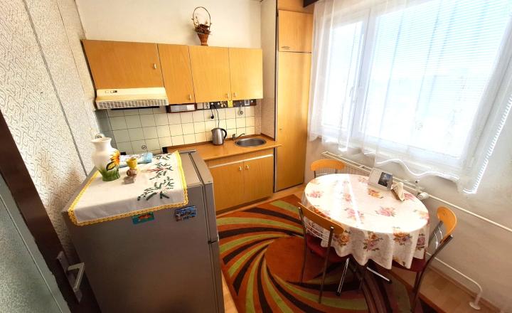 SOFIJSKÁ ul. - síd. Ťahanovce zachovalý 1 iz. byt 38 m² Vyhľadávaná lokalita - fotografia 3